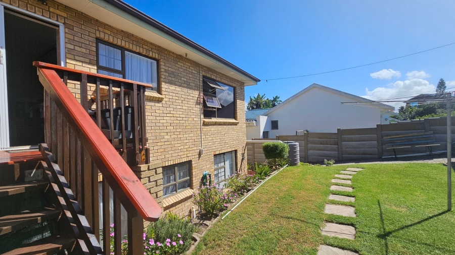3 Bedroom Property for Sale in Dana Bay Western Cape